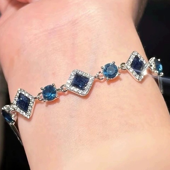 New Givenchy Blue Stone Silver Bracelet with Black Storage Bag Never Worn - Picture 2 of 5